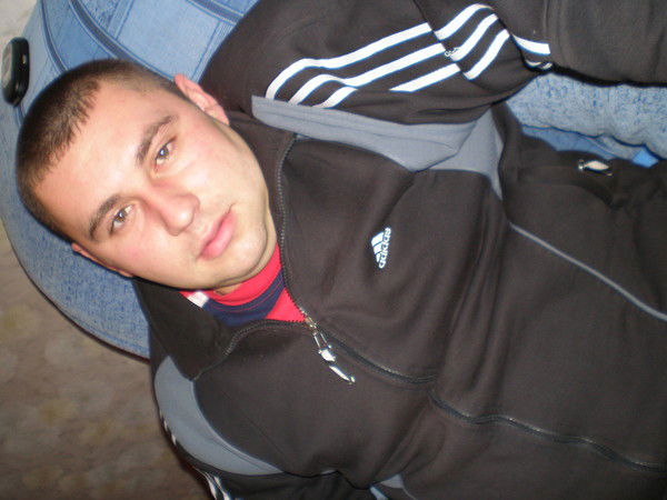 Жека Савченко