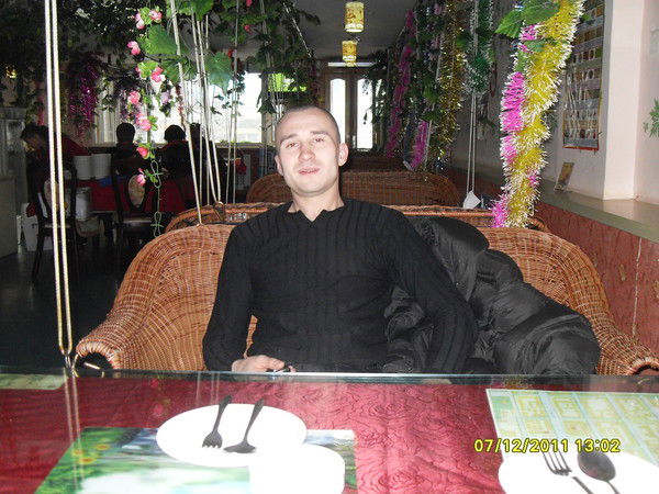 Анатолий Воложанин