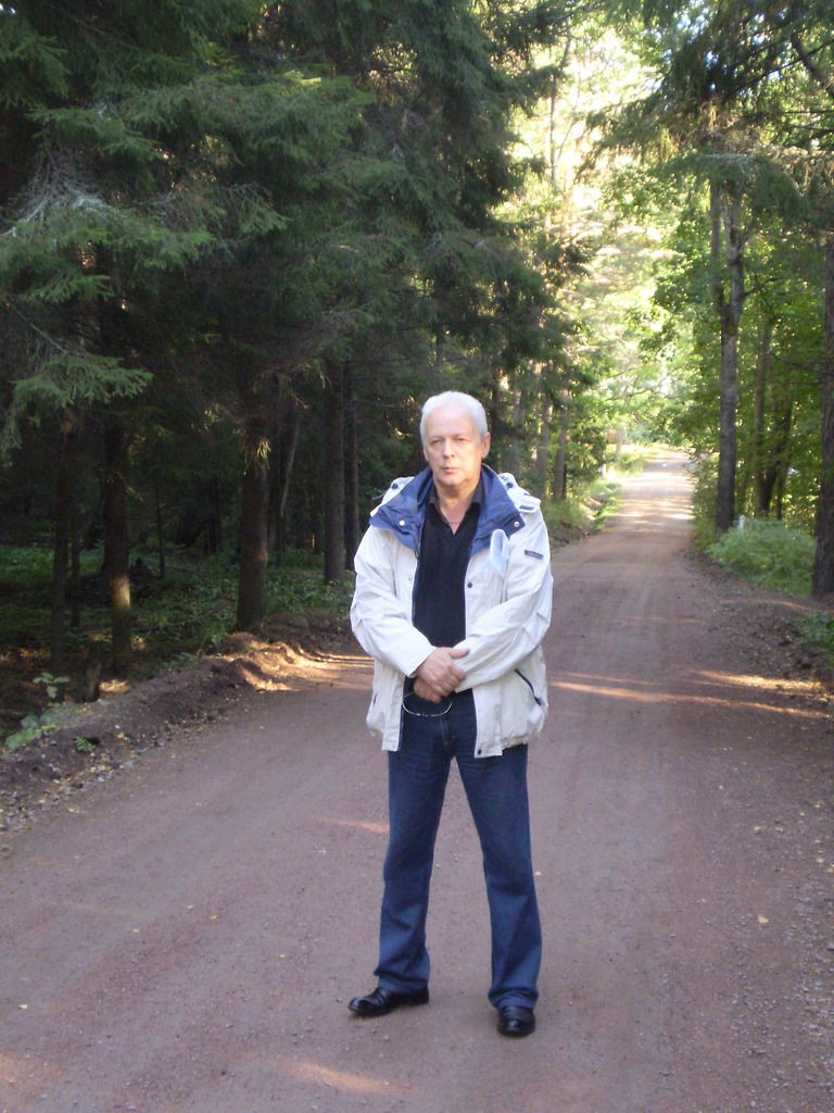 Владимир Макаров