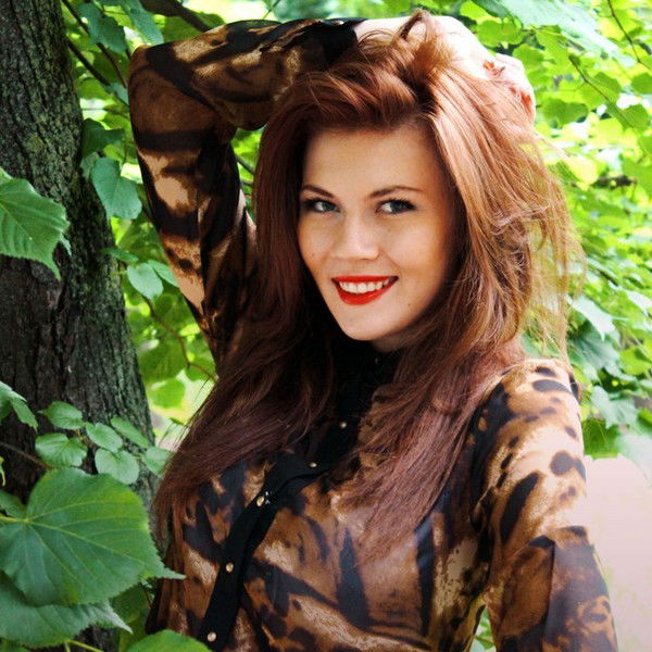 Алена Перова