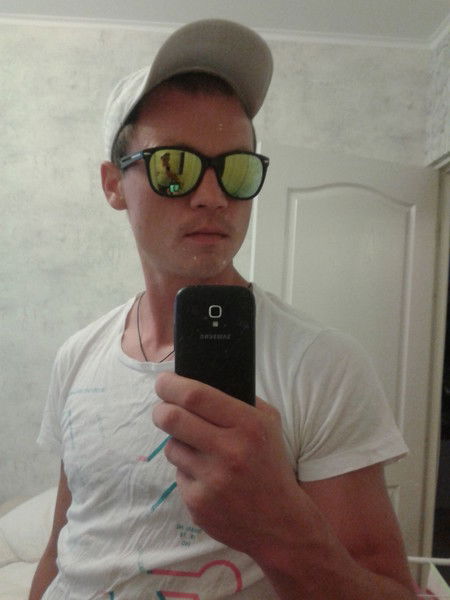 Саня Кошелев