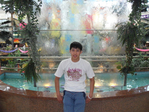 Ернур Есляу