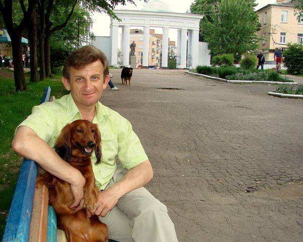 Олег Ростковский