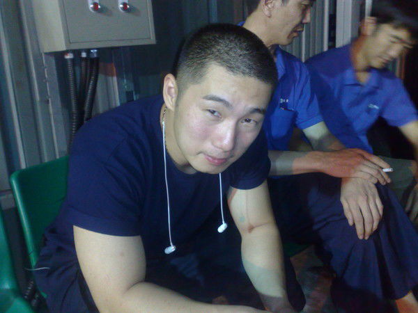 Роберт Югай