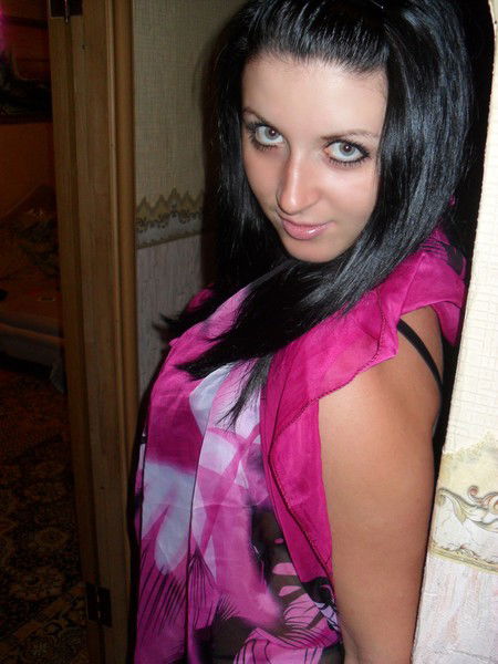 Оленька Плотникова