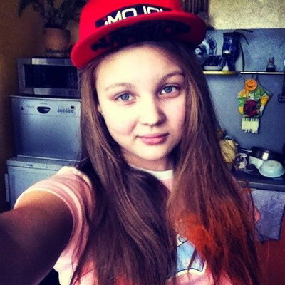 Вика Исаева