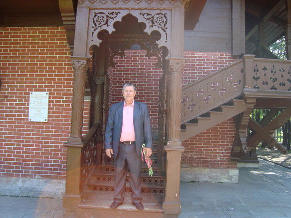 Валентин Столяров