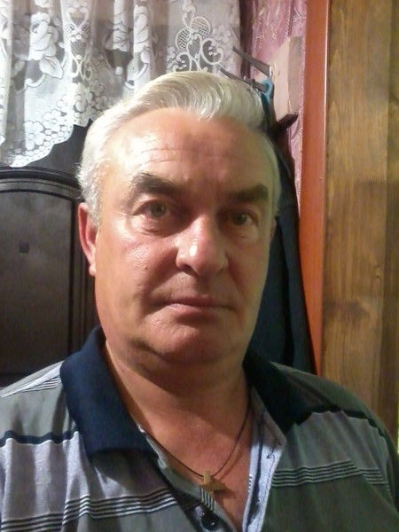 Анатолій Мазур