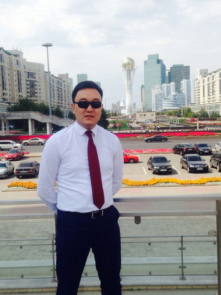 Алмас Альпешов