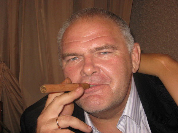 Олег Савельев