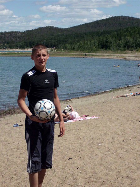 Миша Титаренко