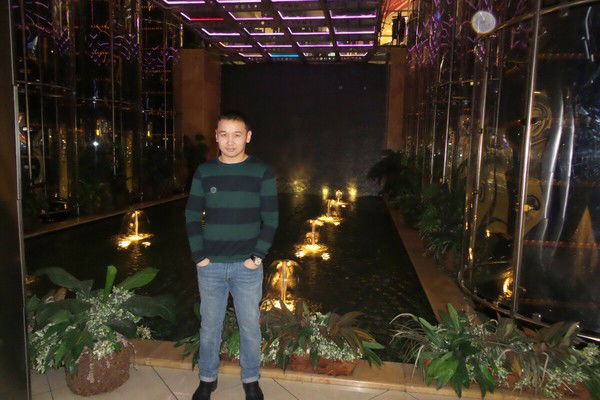 "эрнис Садыралиев"