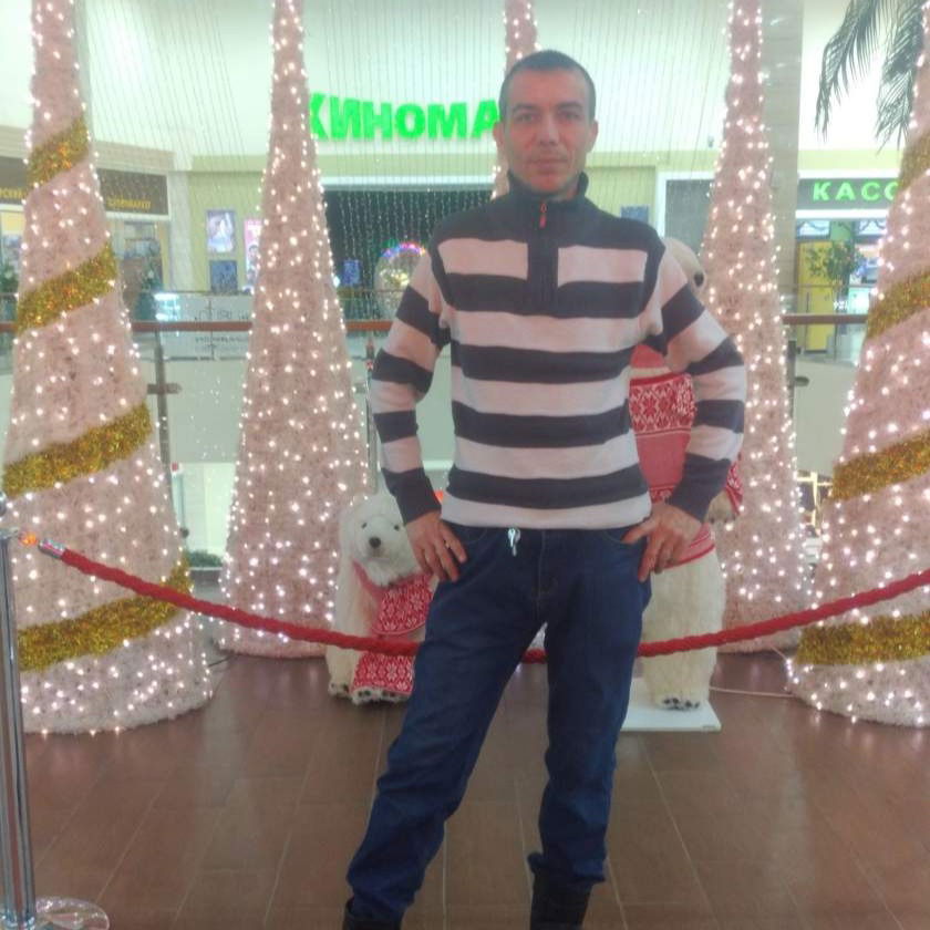 Рустам Салманов