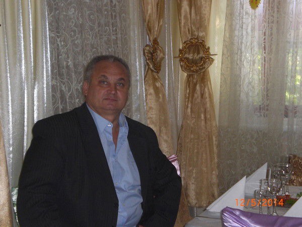 Геннадий Вольников