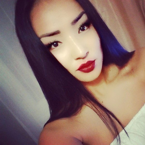 Мэри Жанатовна