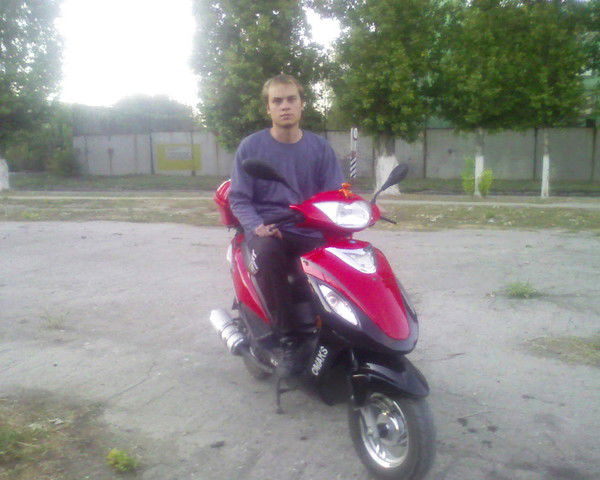 Юрий Петров