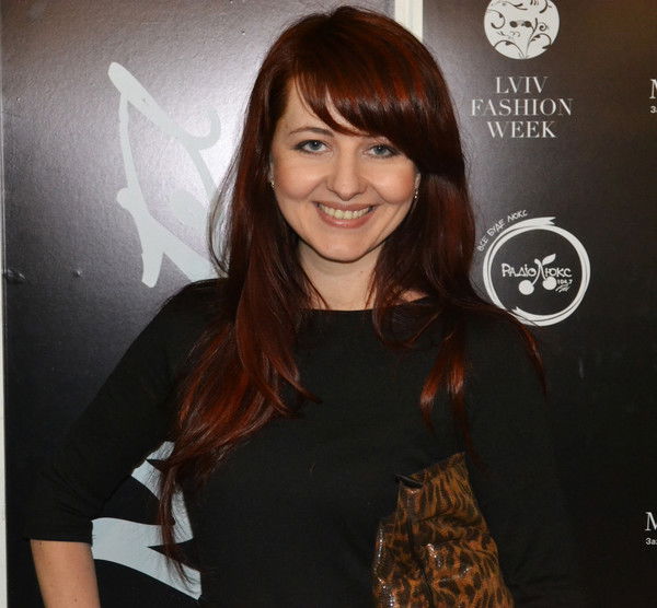 Олена Попитак