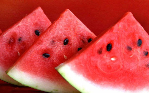 Низомиддин Эшонов