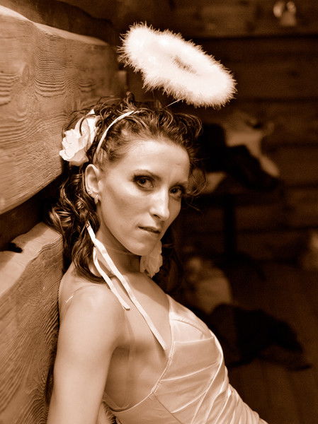 Лена Харитонова