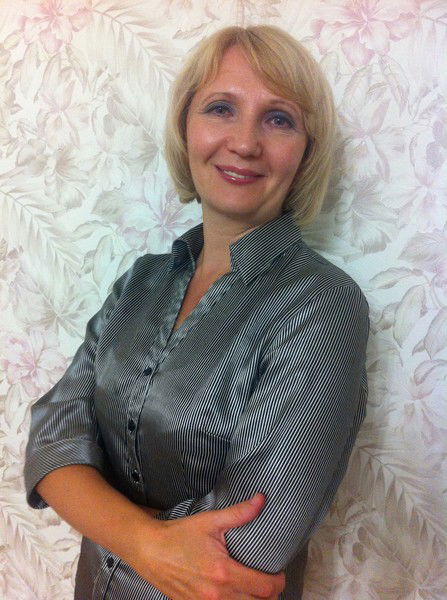 Елена Ломакова