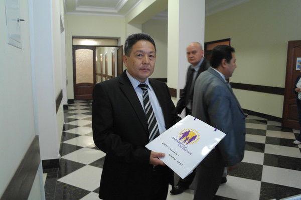 Нурлан Урисбаев