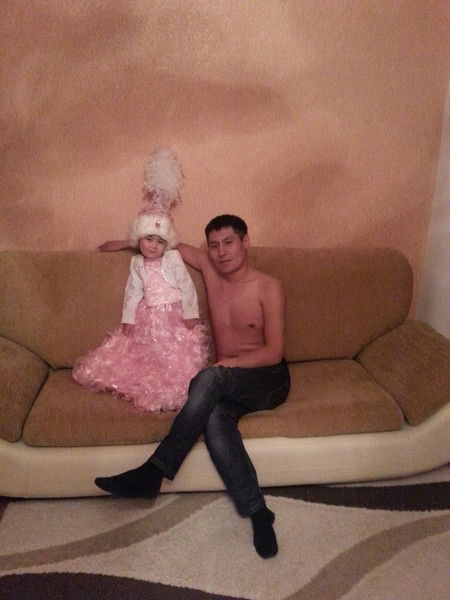 Естаи Сбенов