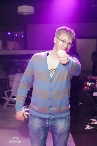 Артем Овчаренко