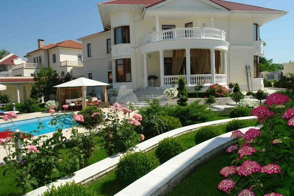 Динара Алишева