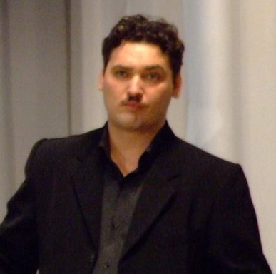 Александр Акимов