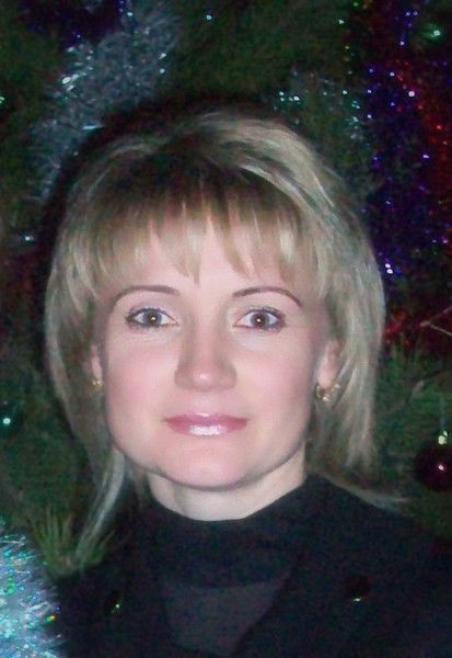 Елена Ухарова