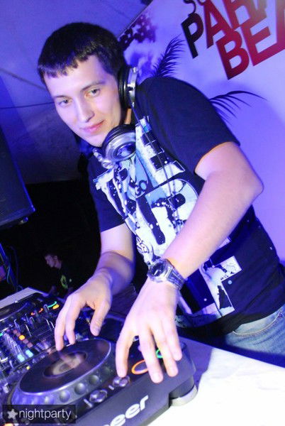 Антон Рассказов