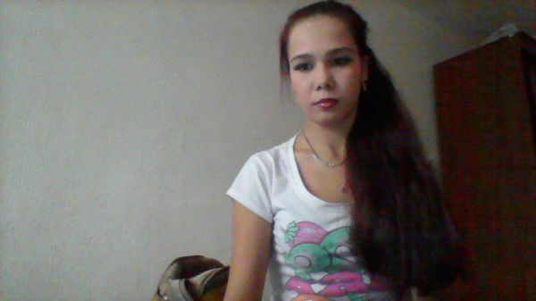 Оля Артамонова