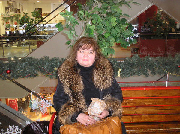 Люси Надтока