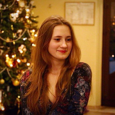 Нина Сахароварова