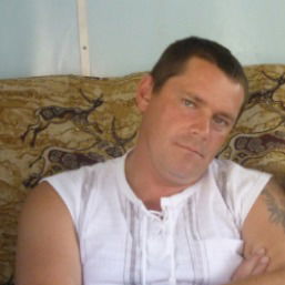 Анатолий Ошаров