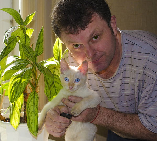 Лев Астахов