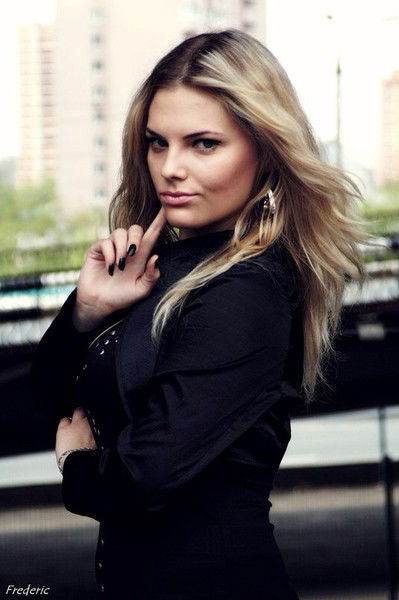 Натали Андриенко