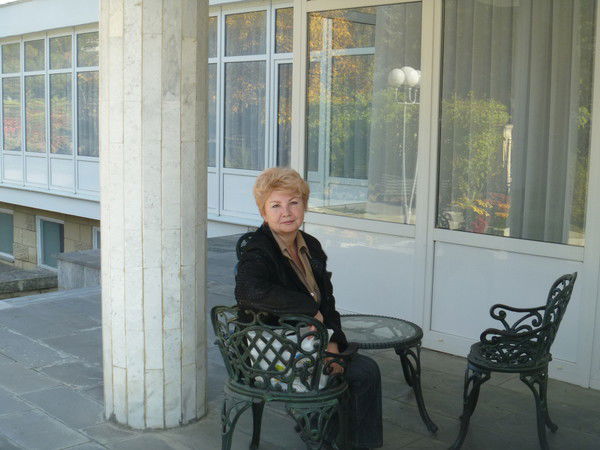 Нина Каримова