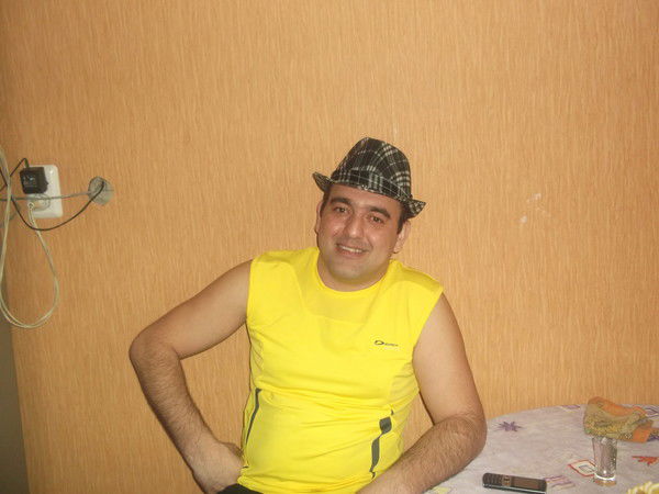 Азам Ашуров