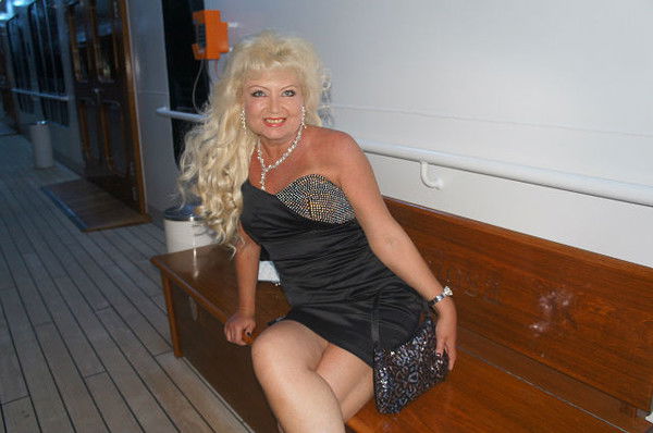 Елена Сухова