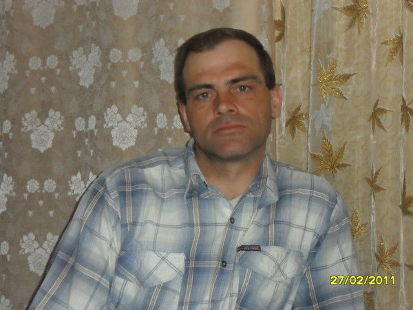 Анатолий Просто