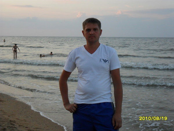 Дмитрий Годов