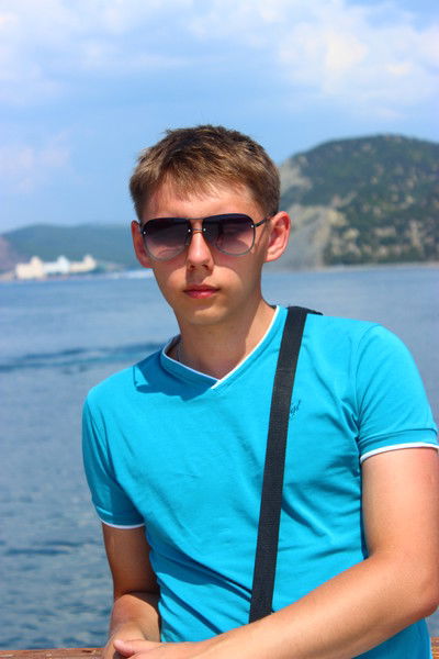 Вячеслав Глазков