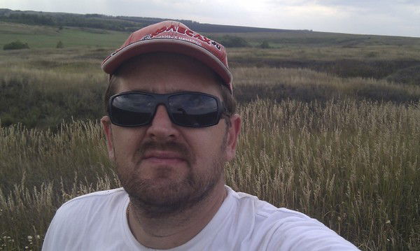 Владимир Петров