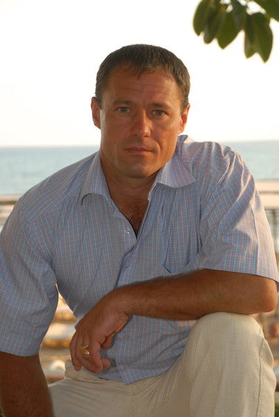 Александр Красников