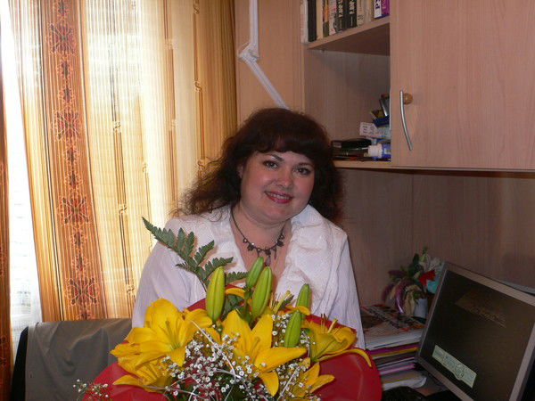 Лариса Никошина