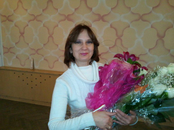 Лена Иванова