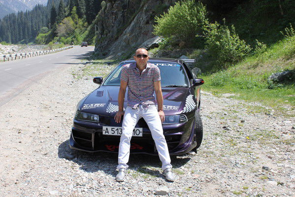 Серенький Беленький