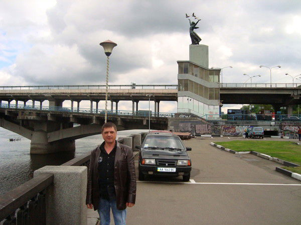 Виктор Добриянов