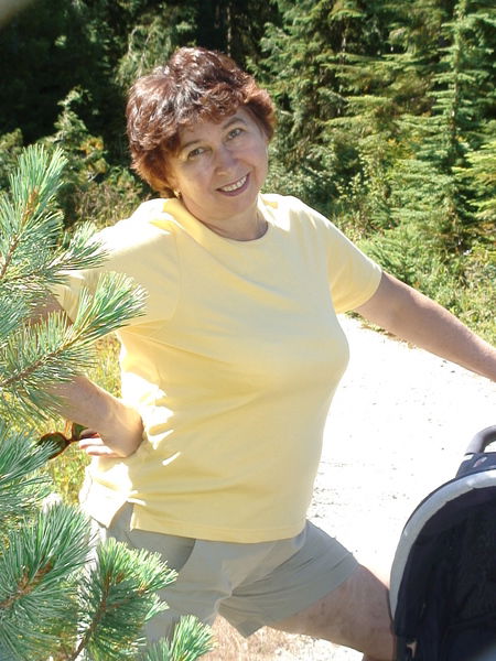 Надежда Попова